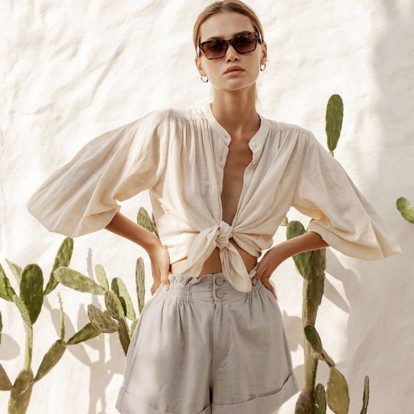 Pocketed Elastic Waist Shorts - Picture 4 of 6